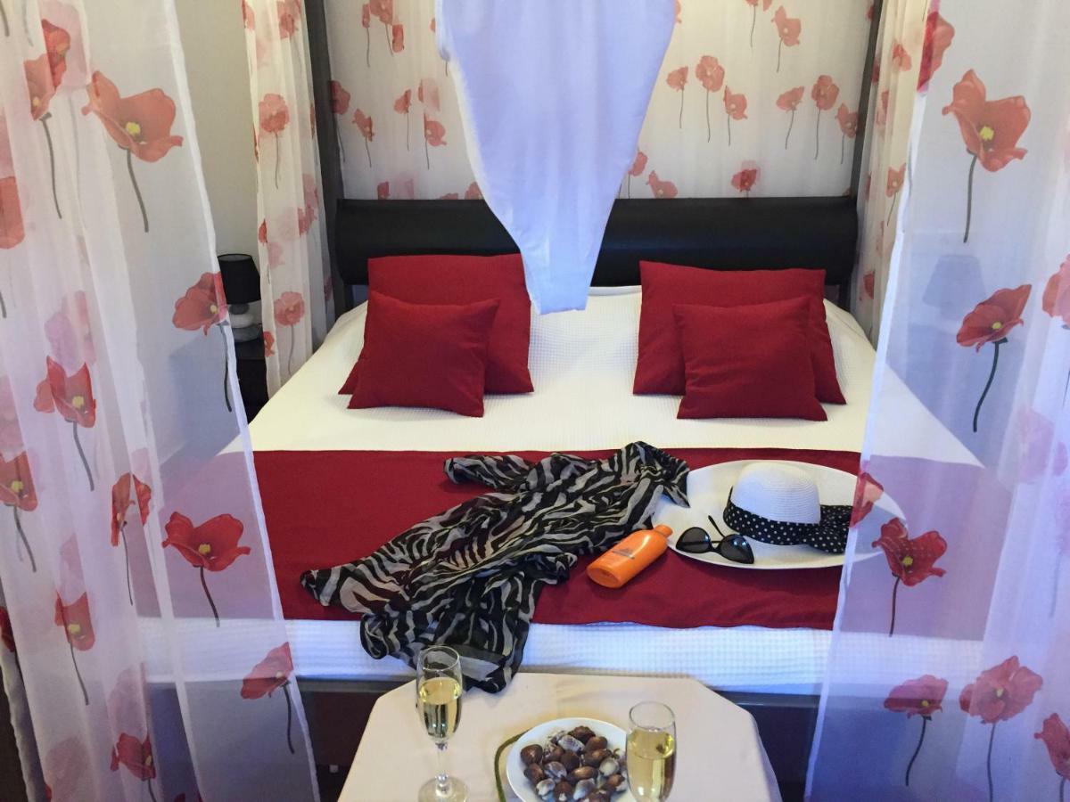 Apartment Vila Lina Vir Ngoại thất bức ảnh